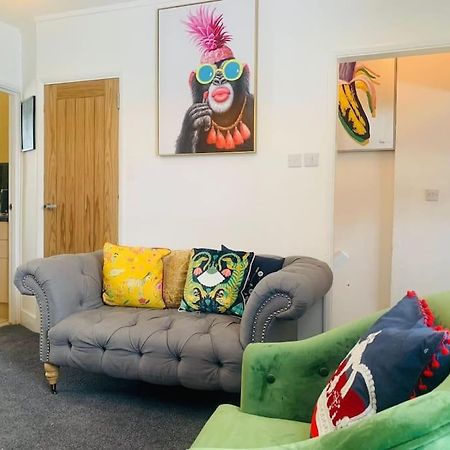 Funky 2 Bedroom Apartment In Town Centre Гастингс Экстерьер фото